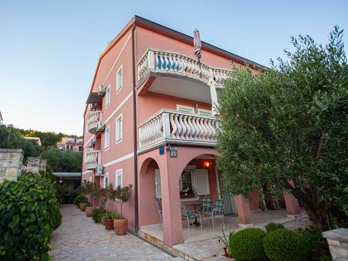 Apartments Ljubo ستاري غراد المظهر الخارجي الصورة